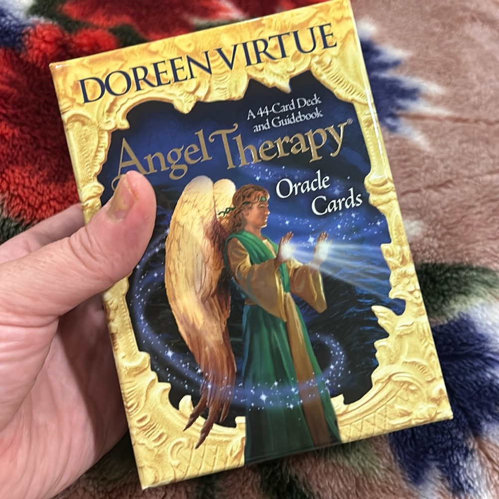 Angel Therapy Oracle Cards 44-Card Deck and Guidebook - Doreen Virtue